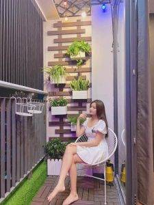 thanh gỗ nhựa ngoài trời trang trí tường ban công