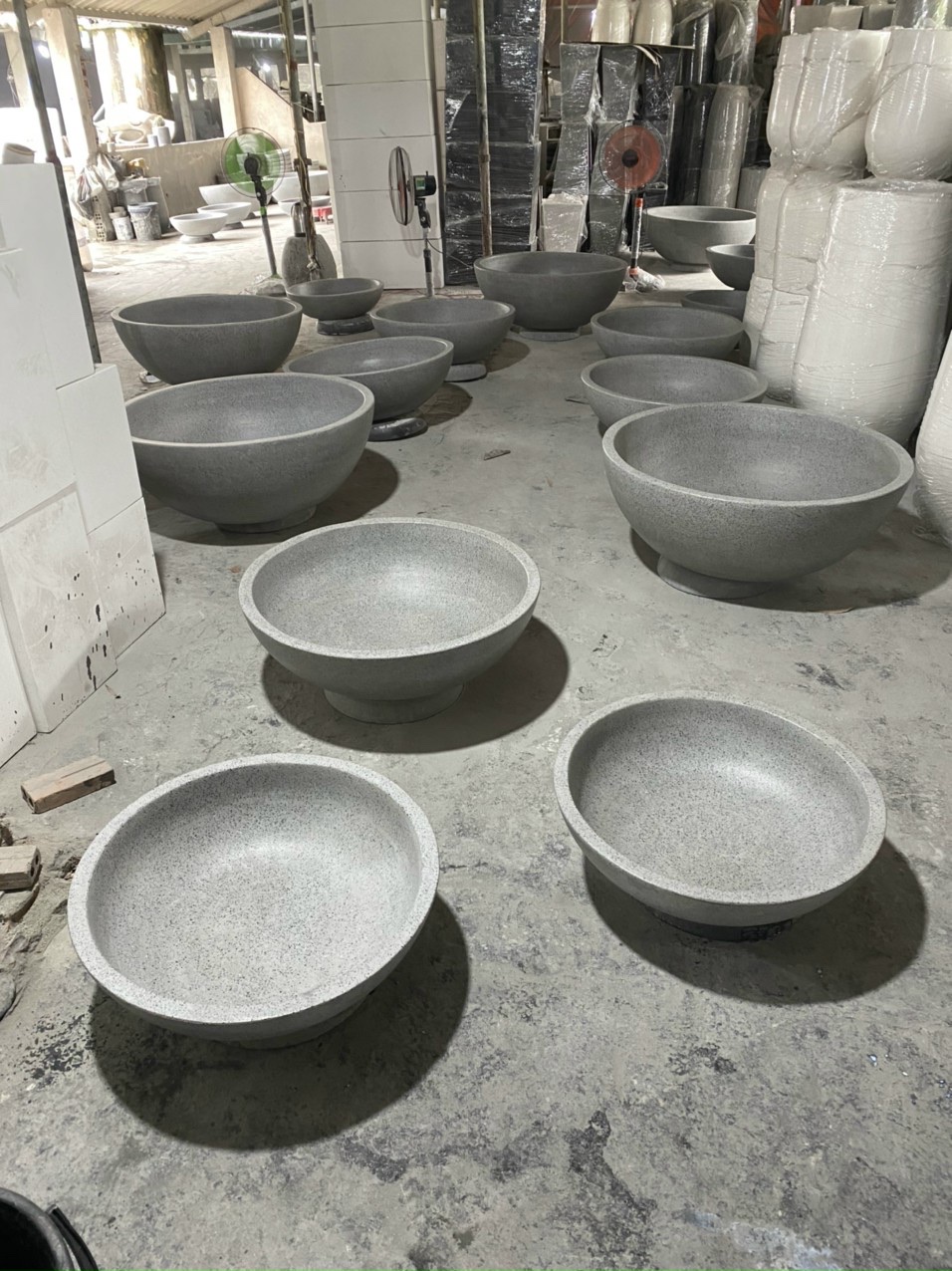 chậu trồng sen nuôi cá chậu trồng sen nuôi cá