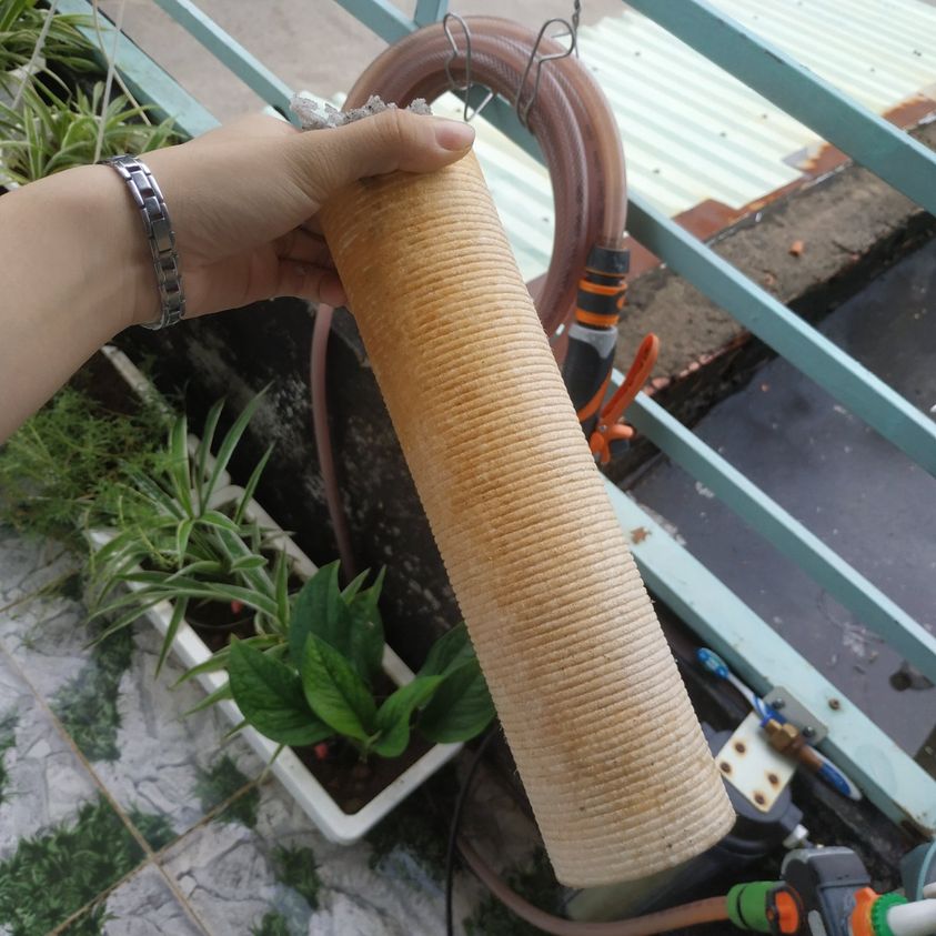 Tháo lọc đĩa rửa thường xuyên để bảo dưỡng hệ thống tưới
