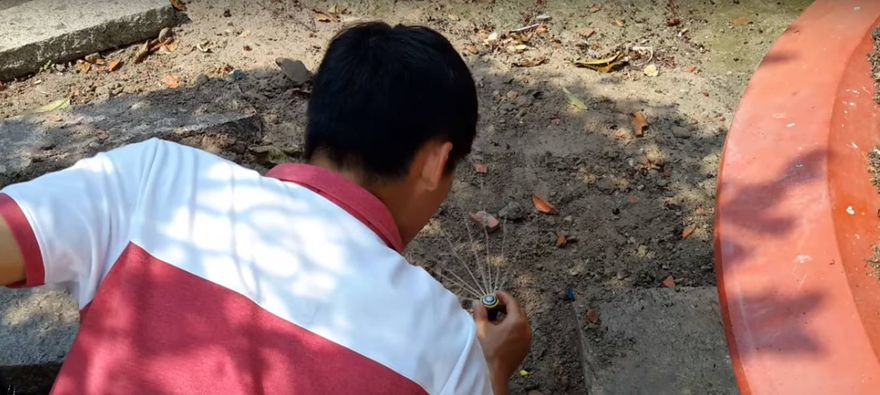 Kiểm tra, chỉnh sửa đầu phun tưới